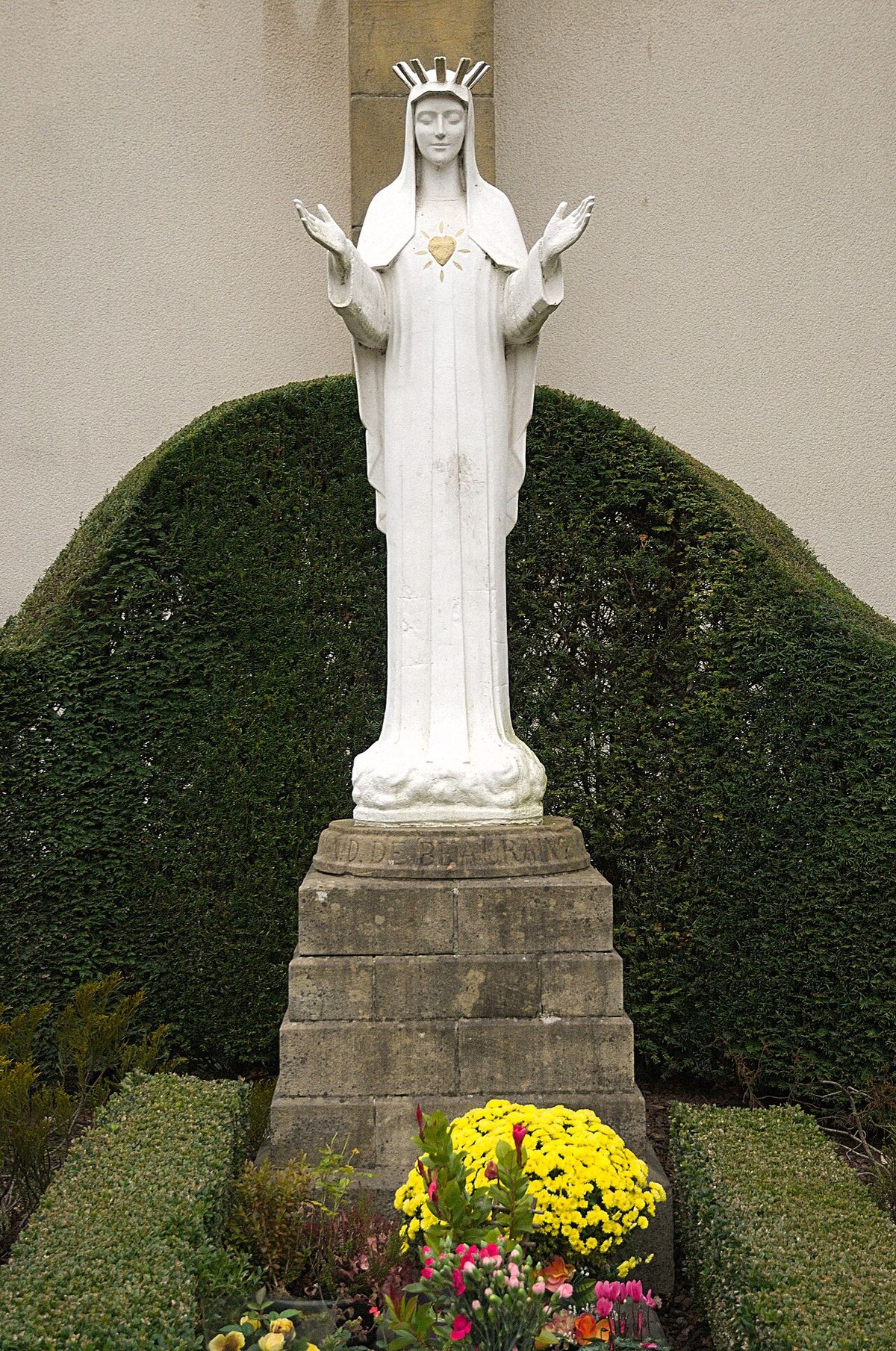 Notre Dame de Beauraing, Péiteng