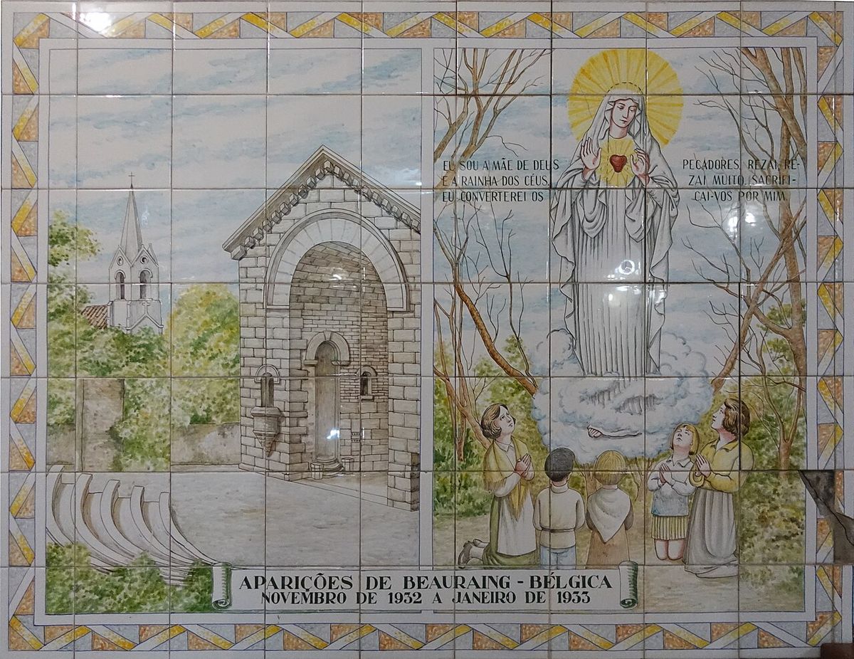 Azulejos in Santuário Nossa Senhora da Paz (4)