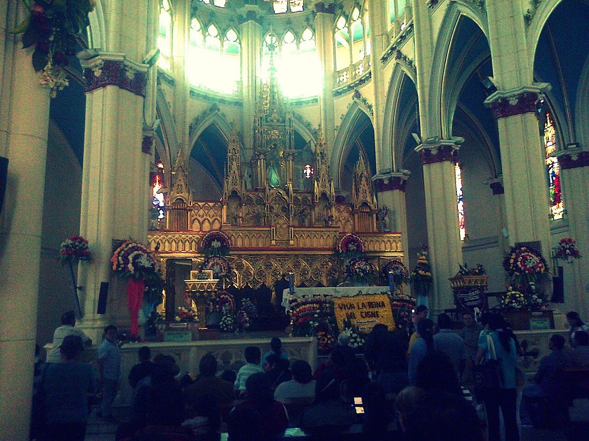 Altar de la Virgen de El Cisne